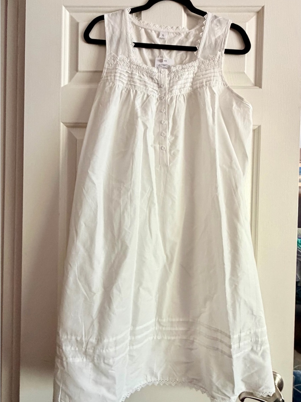 Women's White Chemise nightgown - Picture 3 of 6